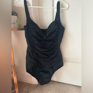 Cute Black One Piece Swimsuit🖤